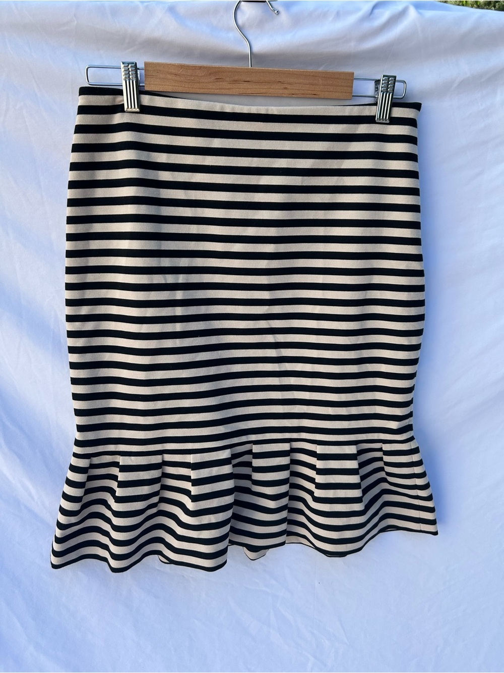 Striped Black and Cream Peplum Hem Women's Skirt feminine professional 0127